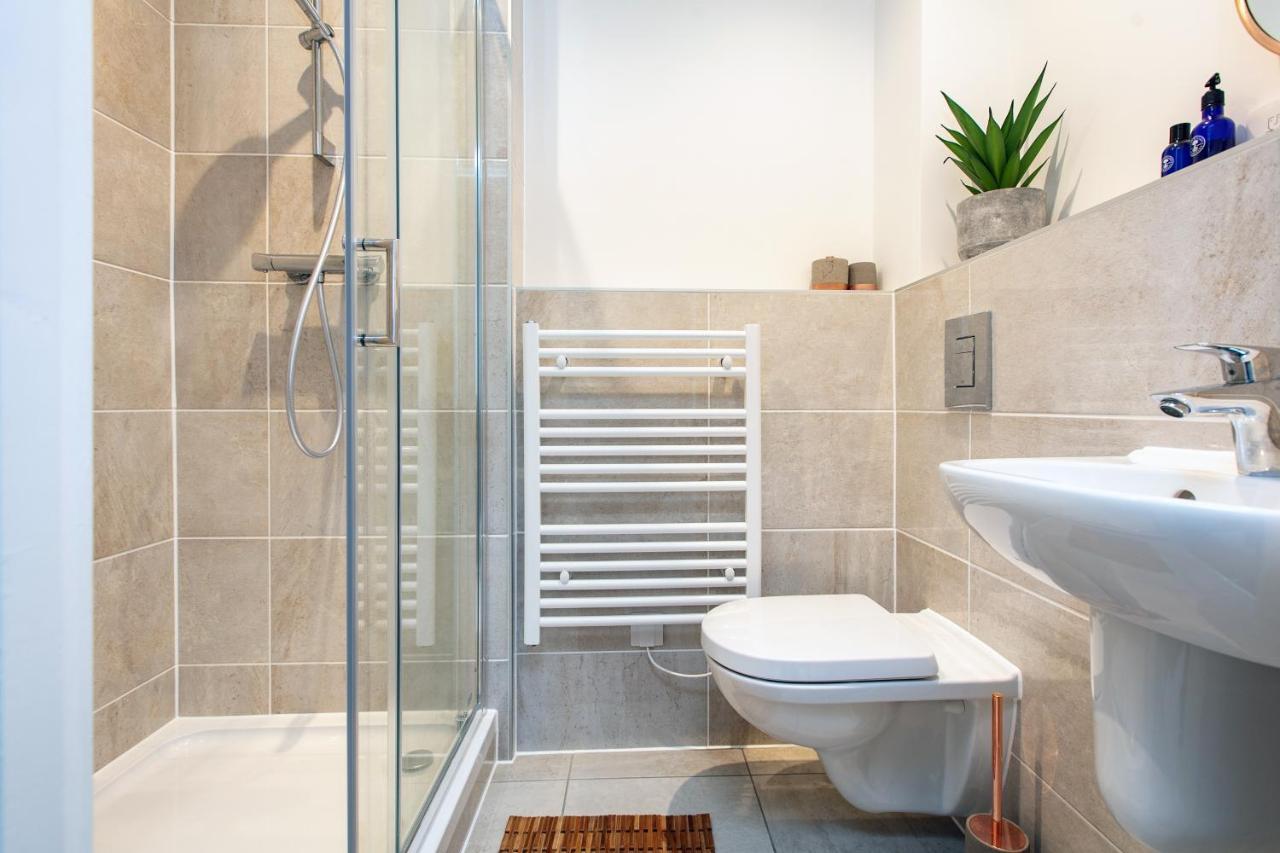 City Centre - Free Parking - Stylish 2 Bedroom Apartment Bristol Eksteriør billede