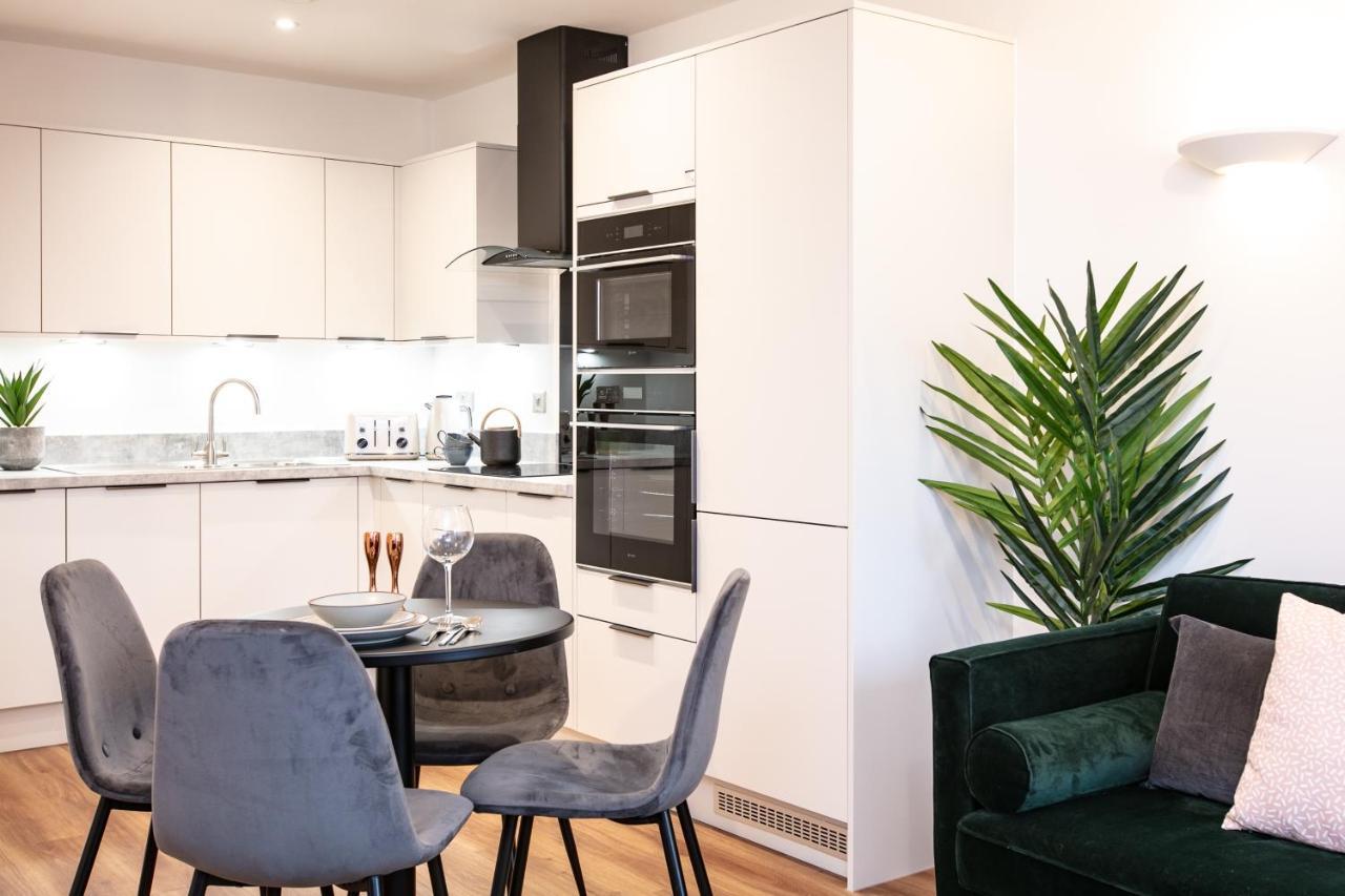 City Centre - Free Parking - Stylish 2 Bedroom Apartment Bristol Eksteriør billede