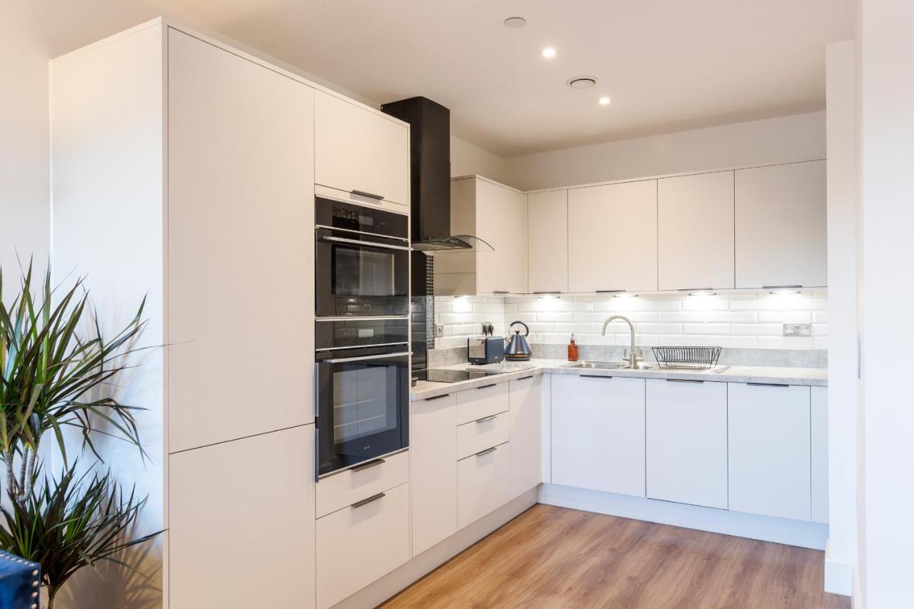 City Centre - Free Parking - Stylish 2 Bedroom Apartment Bristol Eksteriør billede